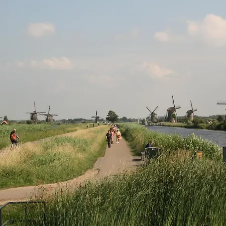 Go With The Flow Chalet Lekkerkerk