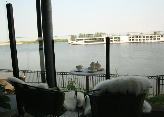 Go With The Flow Chalet *